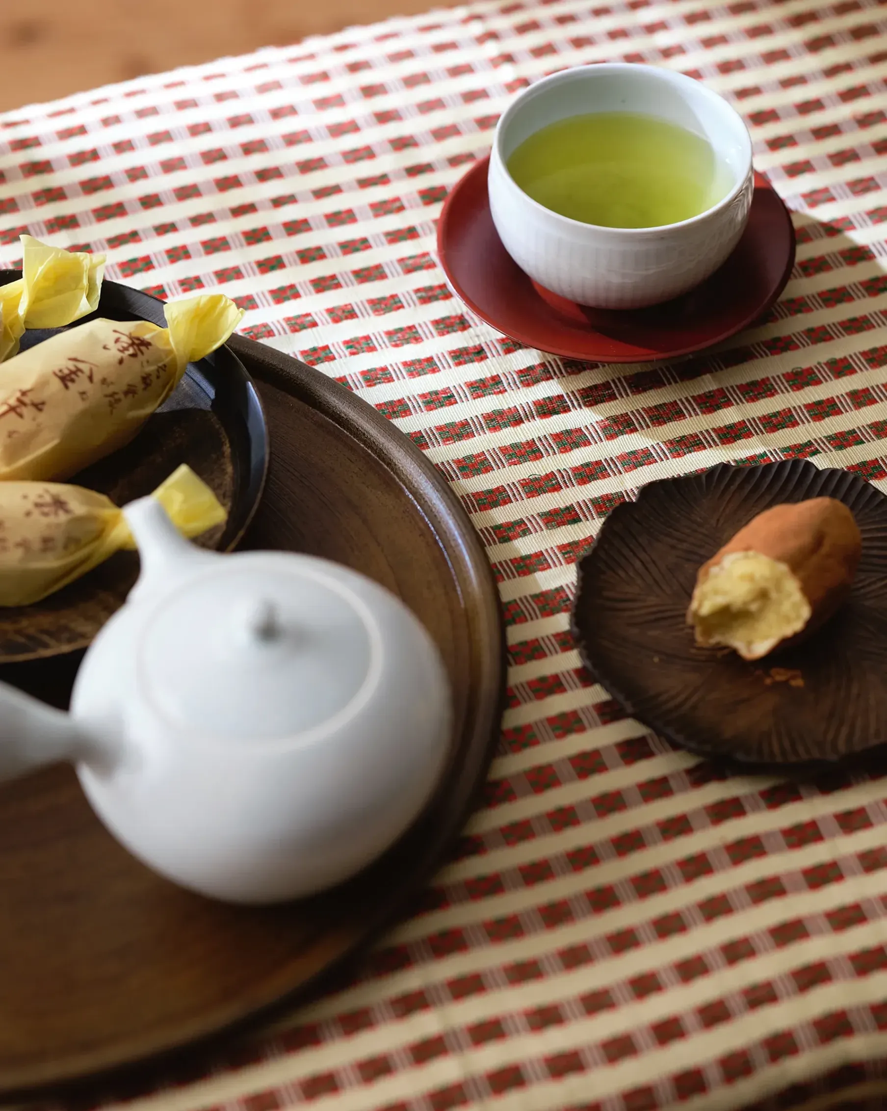 長谷川町子さんに贈りたい <京菓子司 壽堂>の黄金芋×「山本山合組上喜撰」